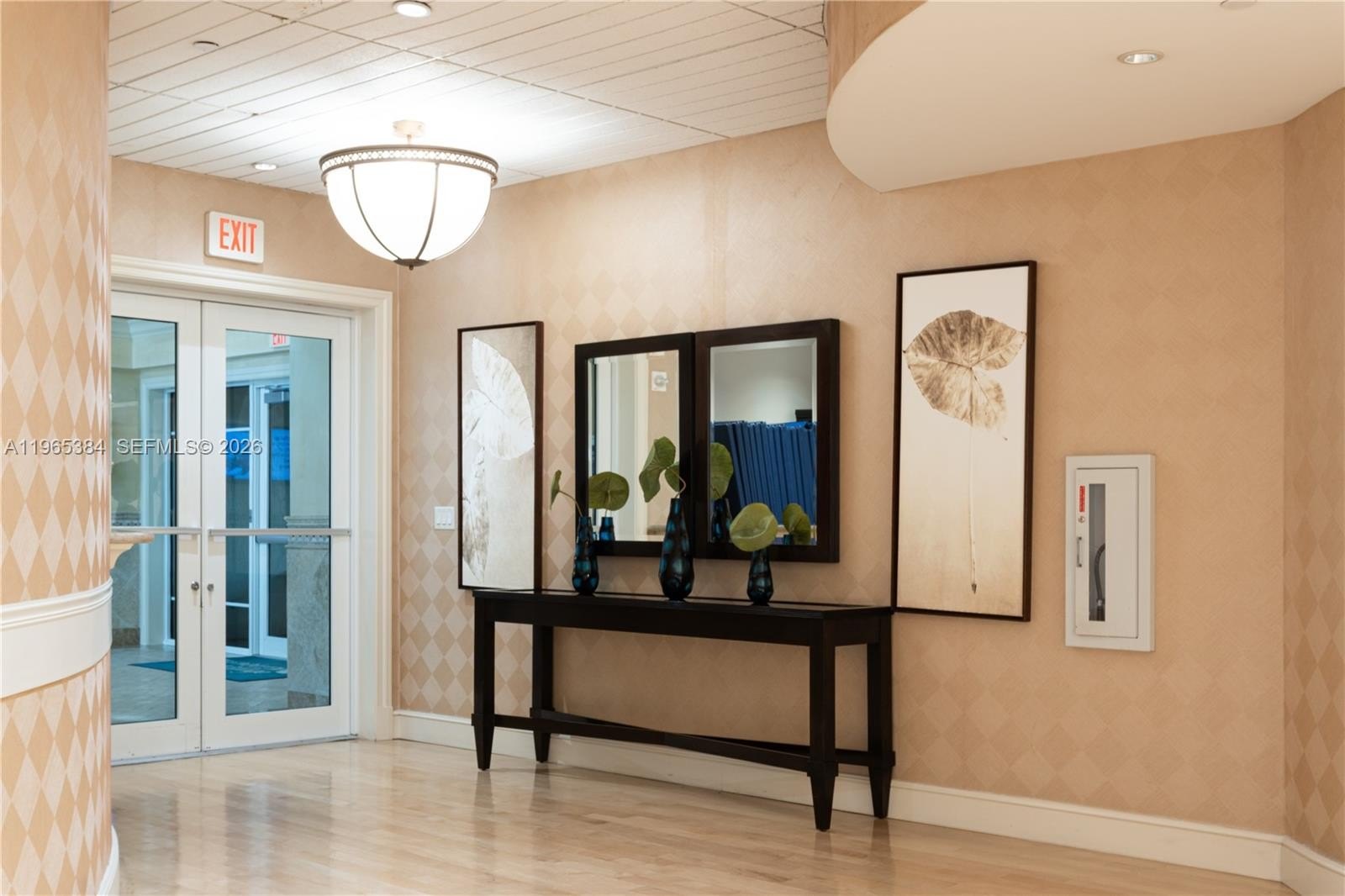Condo 2BR 2BA - 20000 E Country Club Dr, Aventura, FL
