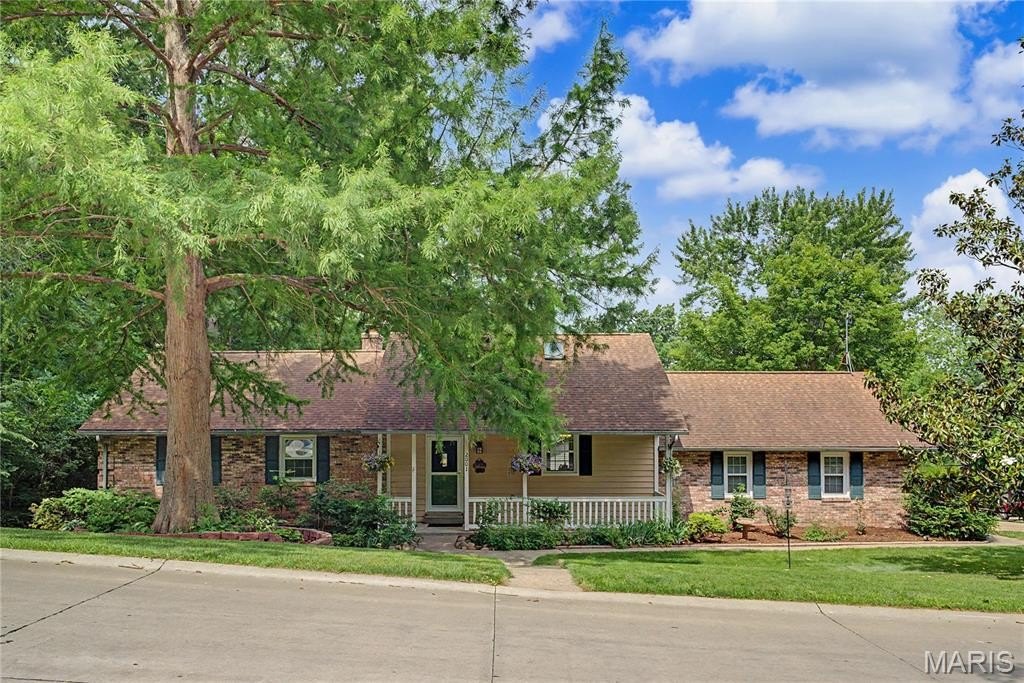 Single Family 4BR 3BA - 2001 Lee Drive, Cape Girardeau, MO