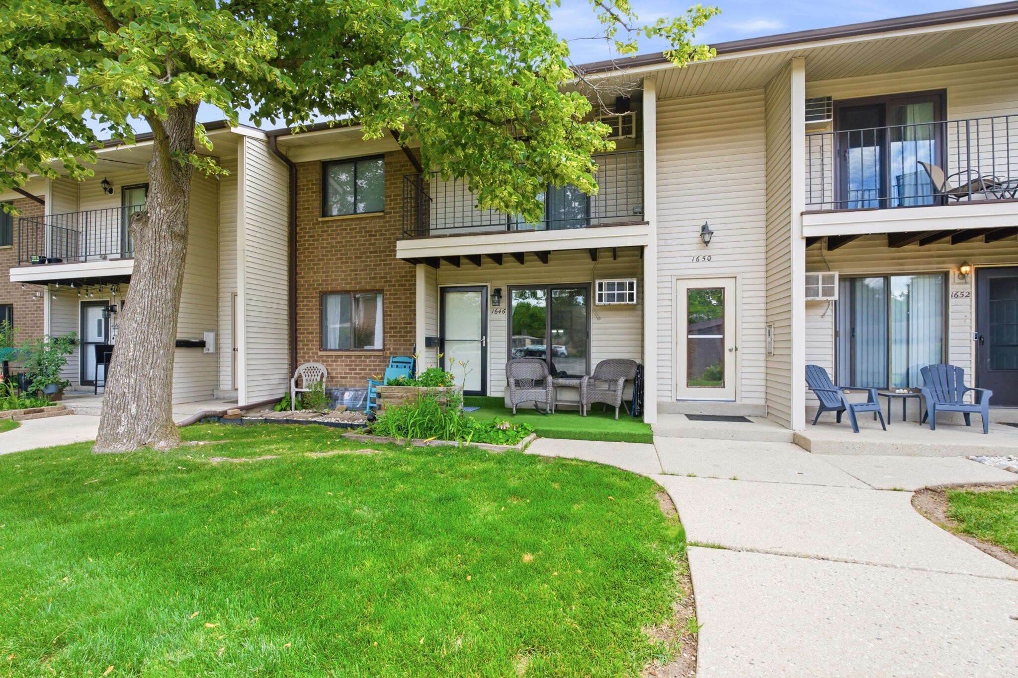 Condo 1BR 1BA - 1646 S Carriage Ln, New Berlin, WI