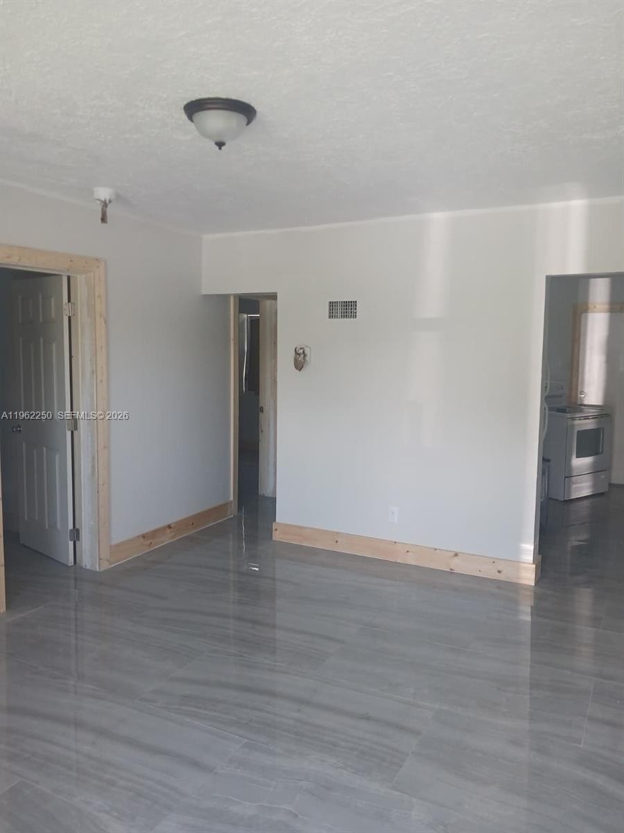 Duplex - 908 SW Avenue D, Belle Glade, FL