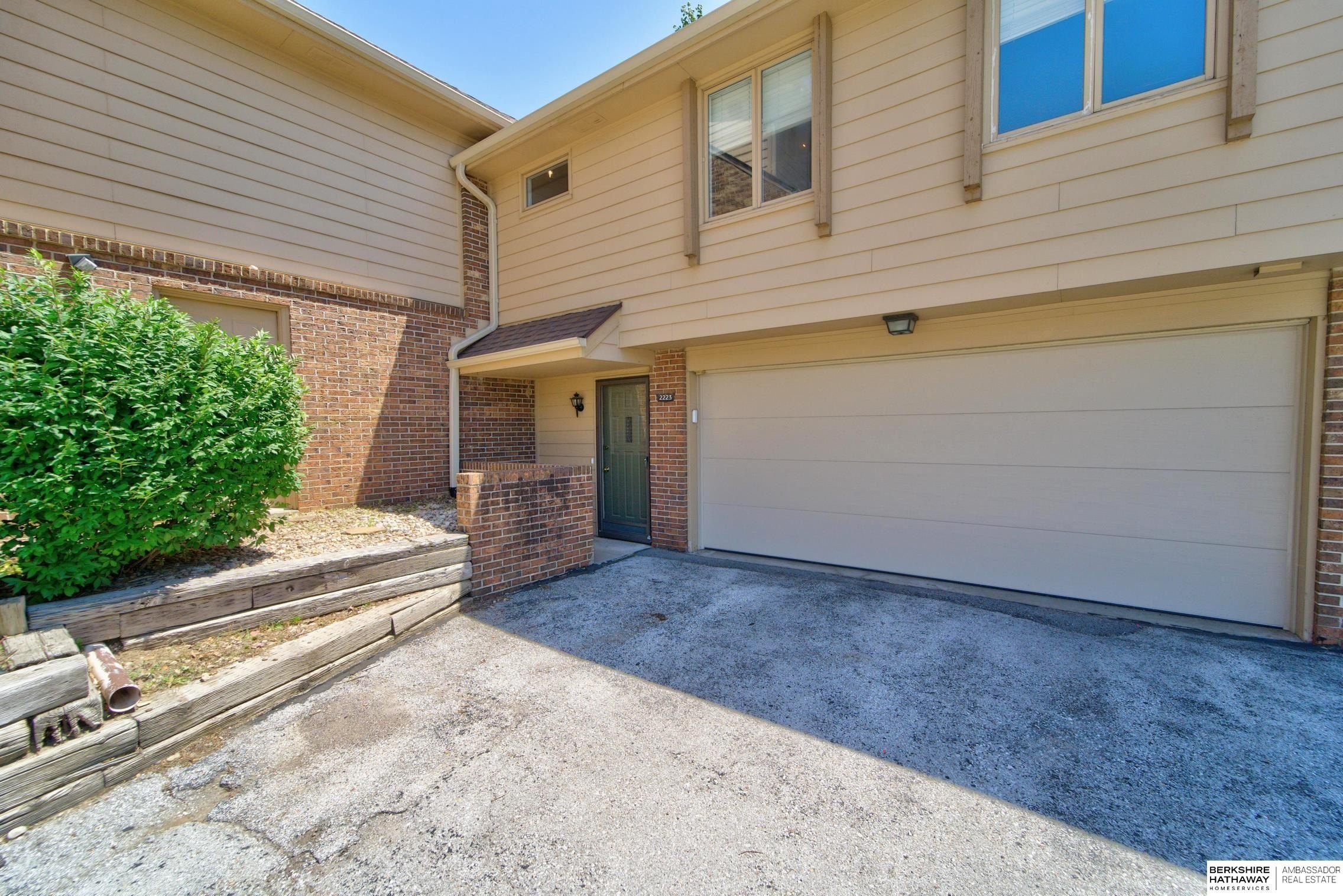 Condo 2BR 2BA - 2223 S 51st Street, Omaha, NE