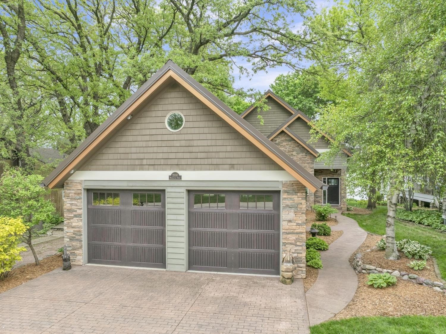 Single Family 5BR 4BA - 2000 Manhattan Boulevard, Wahpeton, IA