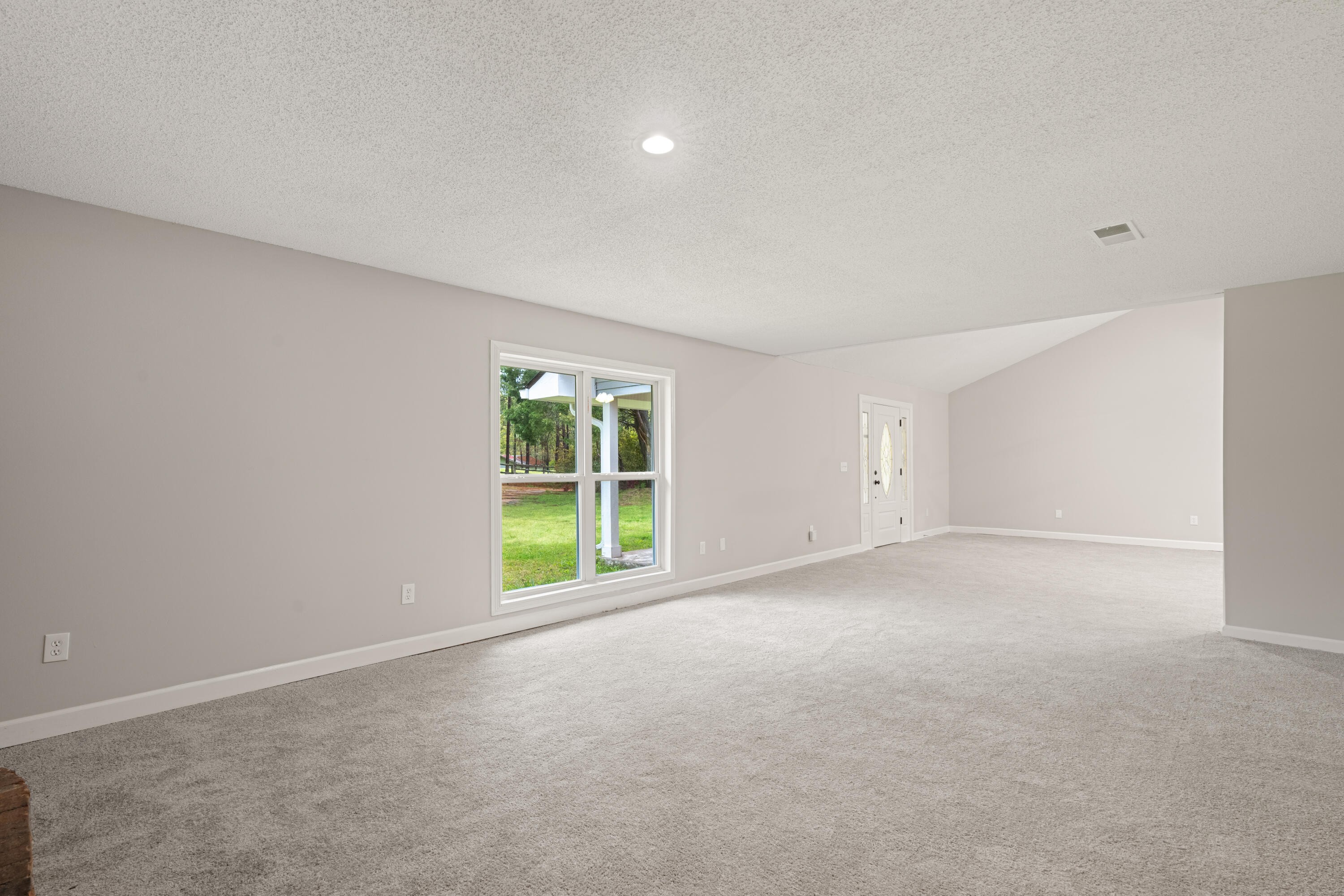 67 Saulters Rd