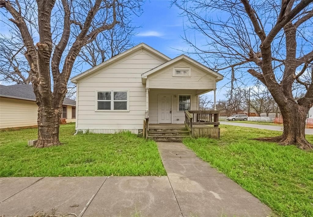 Single Family 2BR 1BA - 1101 N Harrison Avenue, Sherman, TX