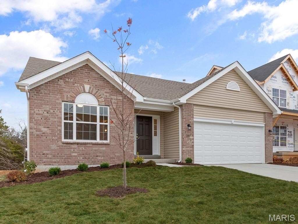 Single Family 3BR 2BA - 2 Maple at Riverstone, Florissant, MO
