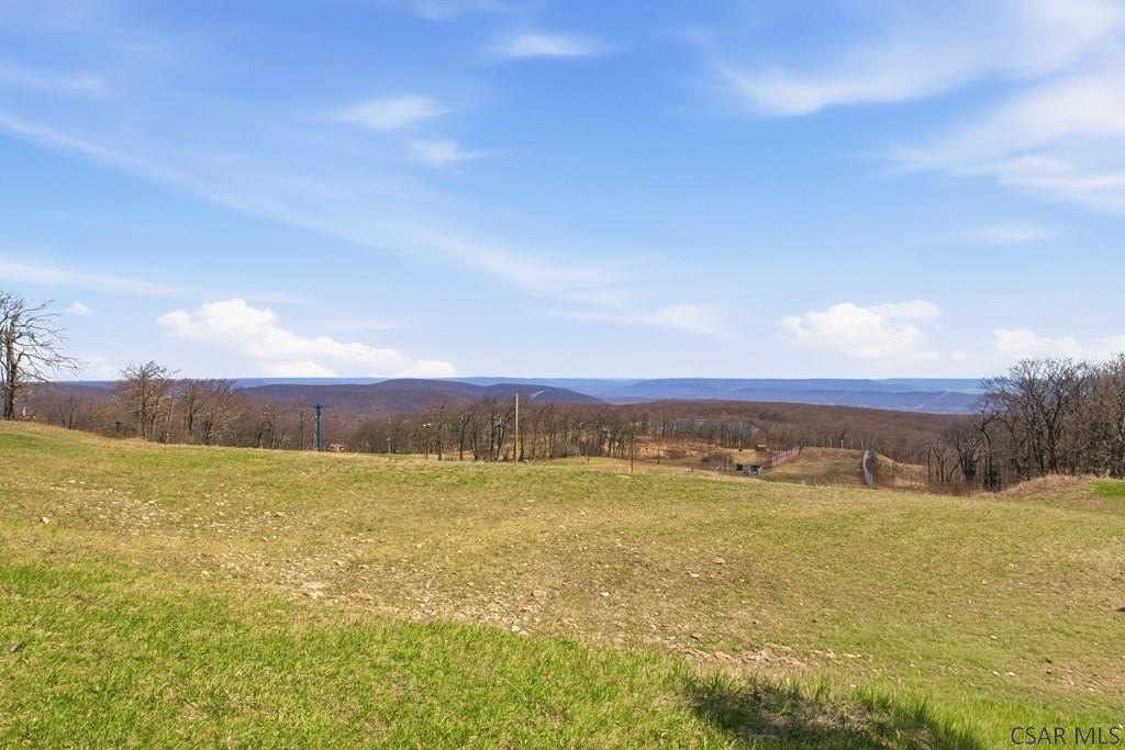 Single Family 1BR 1BA - 8142 Summit Way, Claysburg, PA