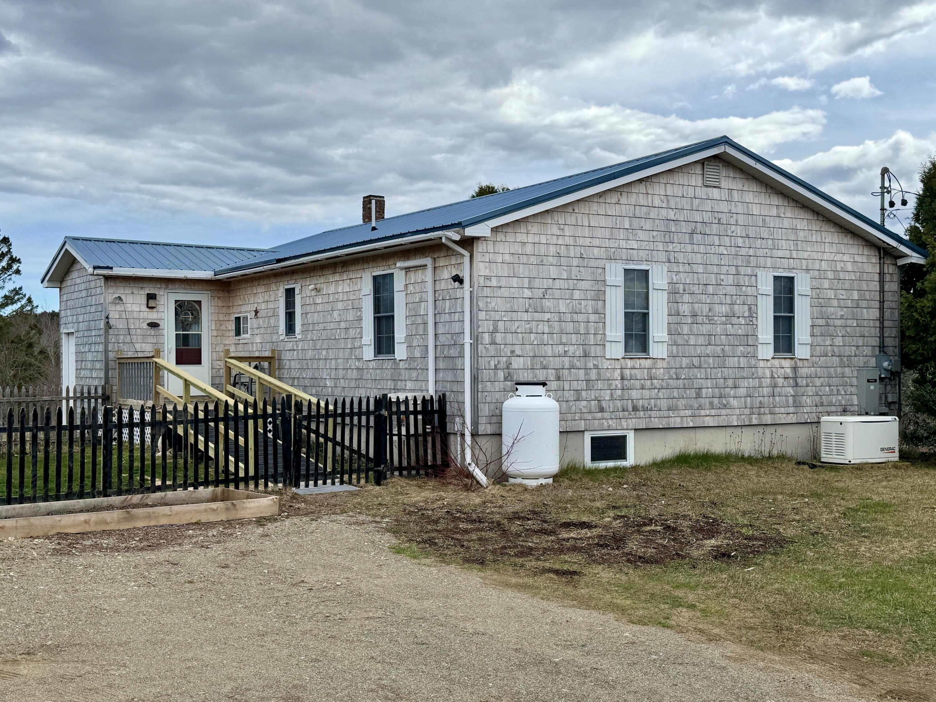 Single Family 3BR 2BA - 1 Daggett Road, Perry, ME