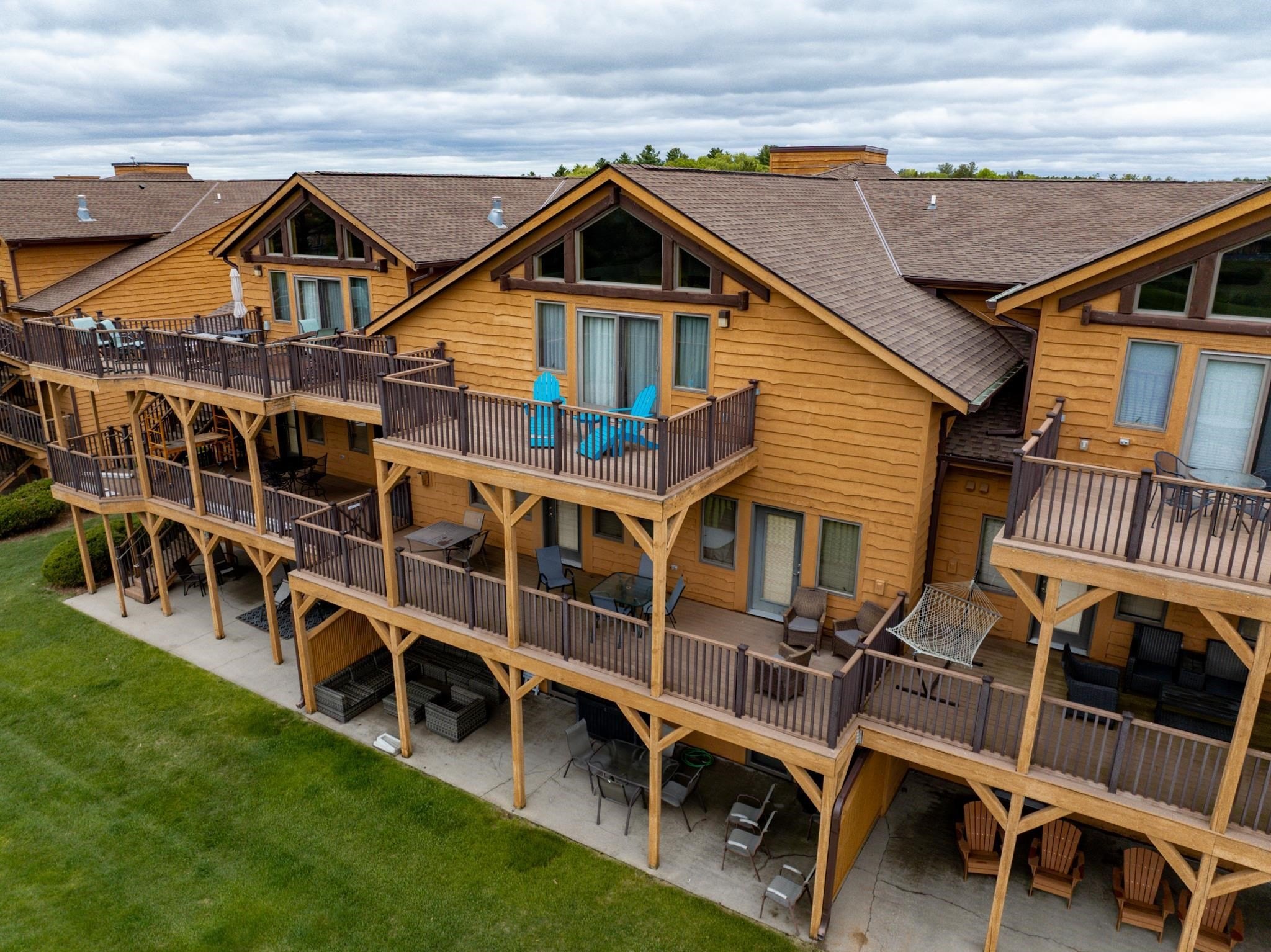 Condo 4BR 3BA - 2013-5 S Czech Court, Arkdale, WI