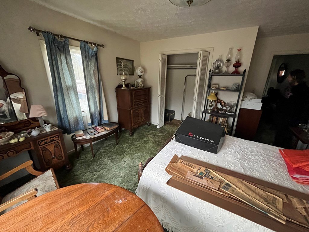 Single Family 4BR 2BA - 103 Mendota Village Road, Hager Hill, KY