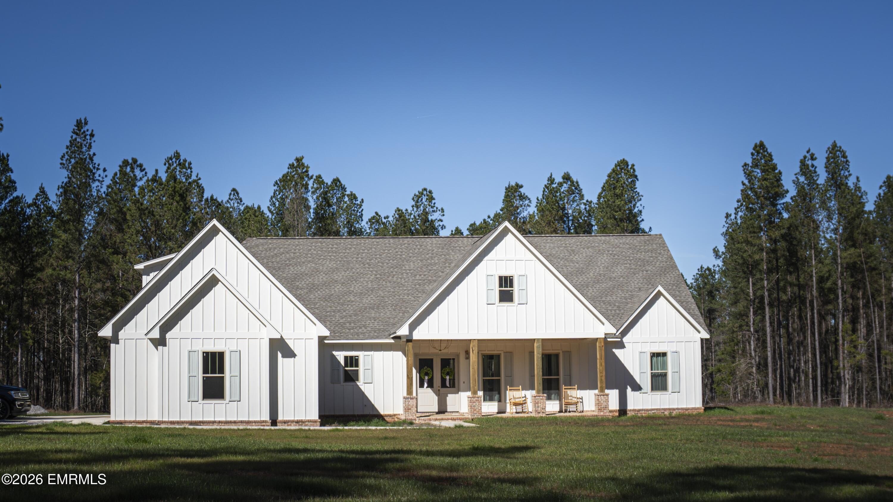 Single Family 4BR 3BA - 665 Luther Craft Road, DeKalb, MS