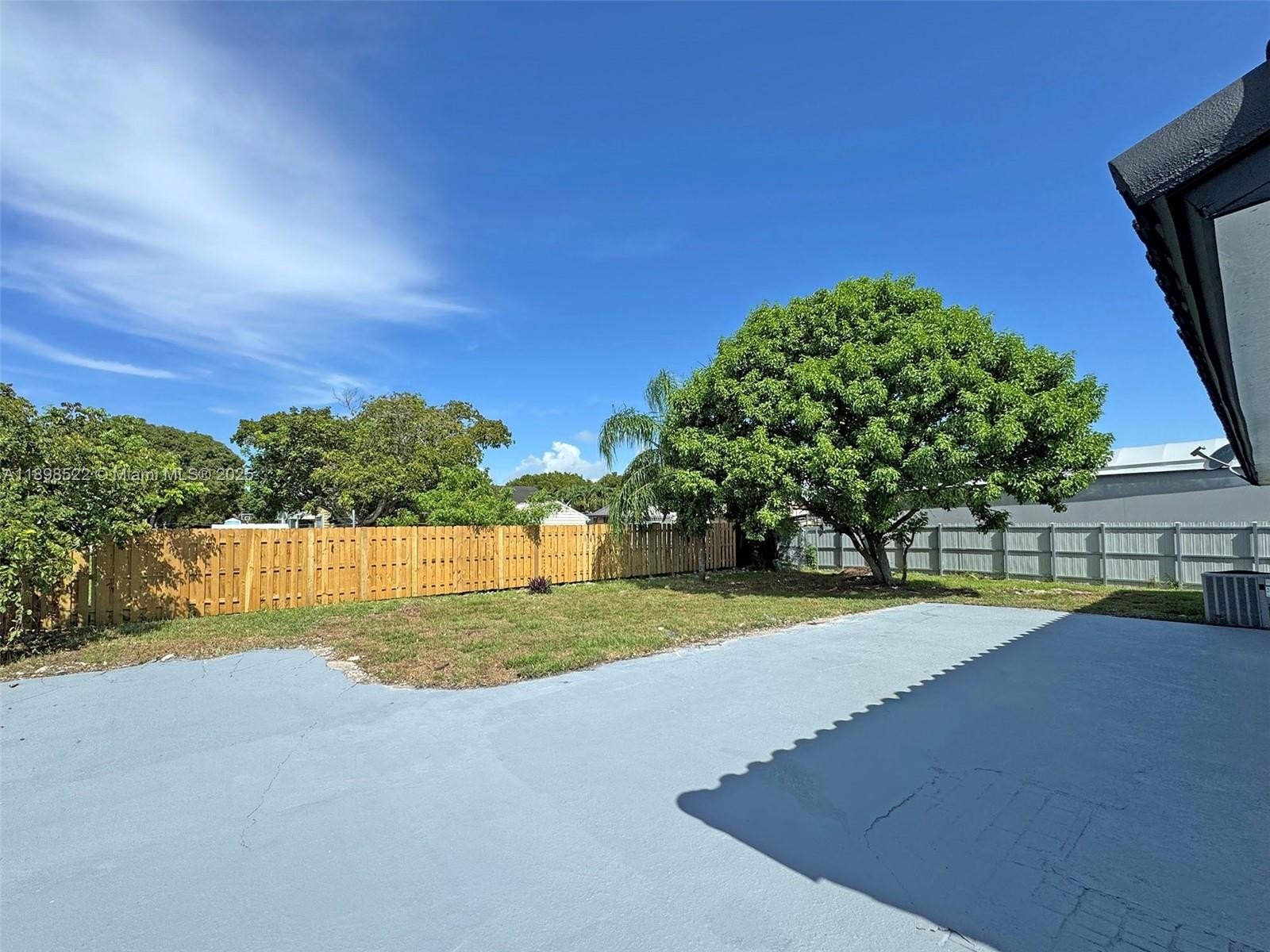 Single Family 4BR 2BA - 22712 SW 113th Pl, Miami, FL
