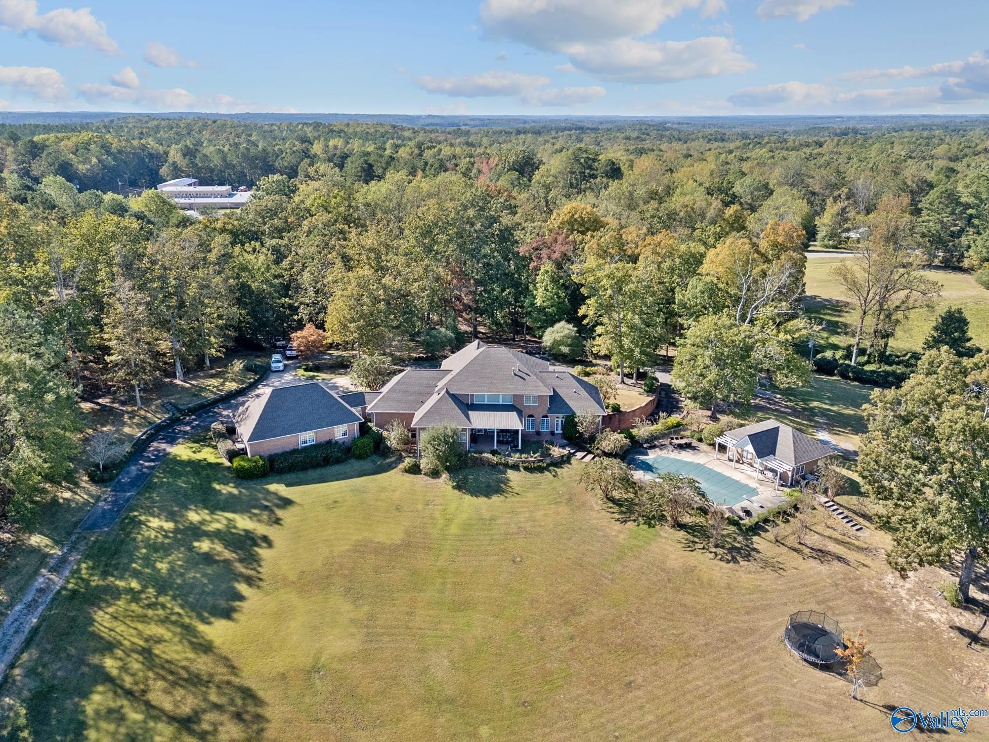 Single Family 5BR 6BA - 23484 Highway 195, Double Springs, AL