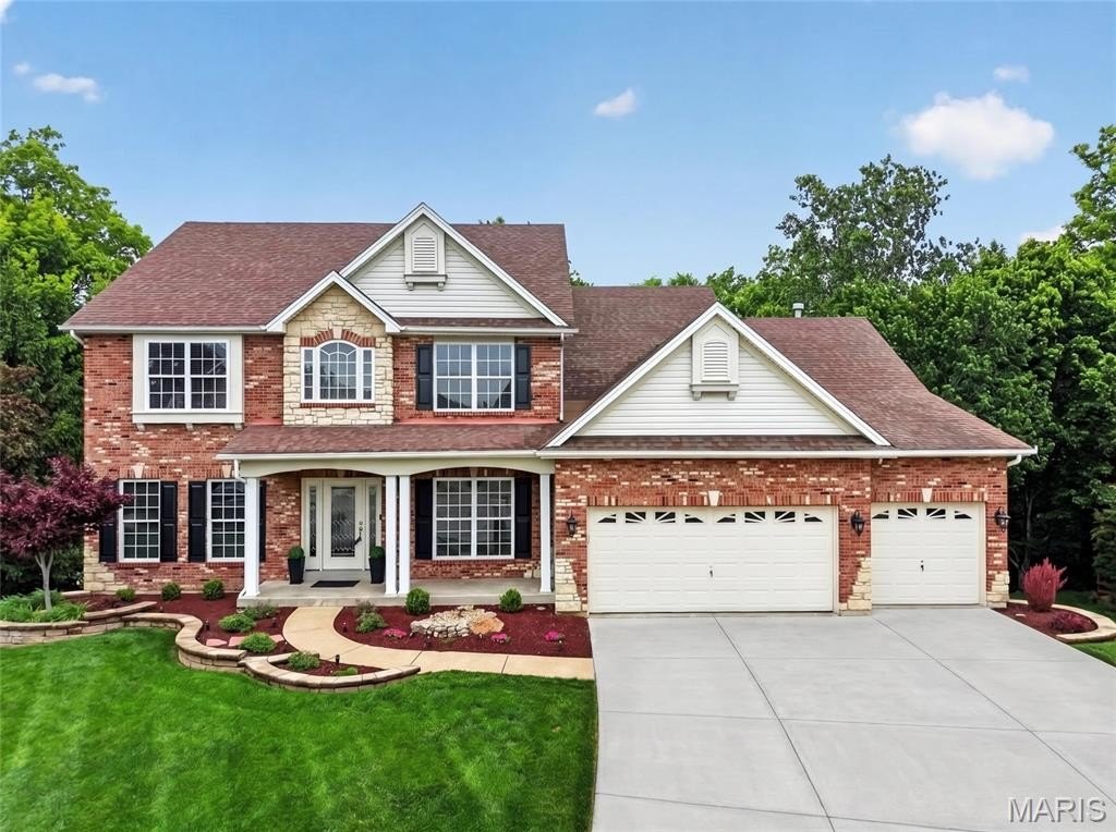 Single Family 4BR 4BA - 1050 Brook Mont Drive, O'Fallon, MO