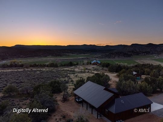 Single Family 3BR 3BA - 369 W Pinyon Pine Dr, Orderville, UT