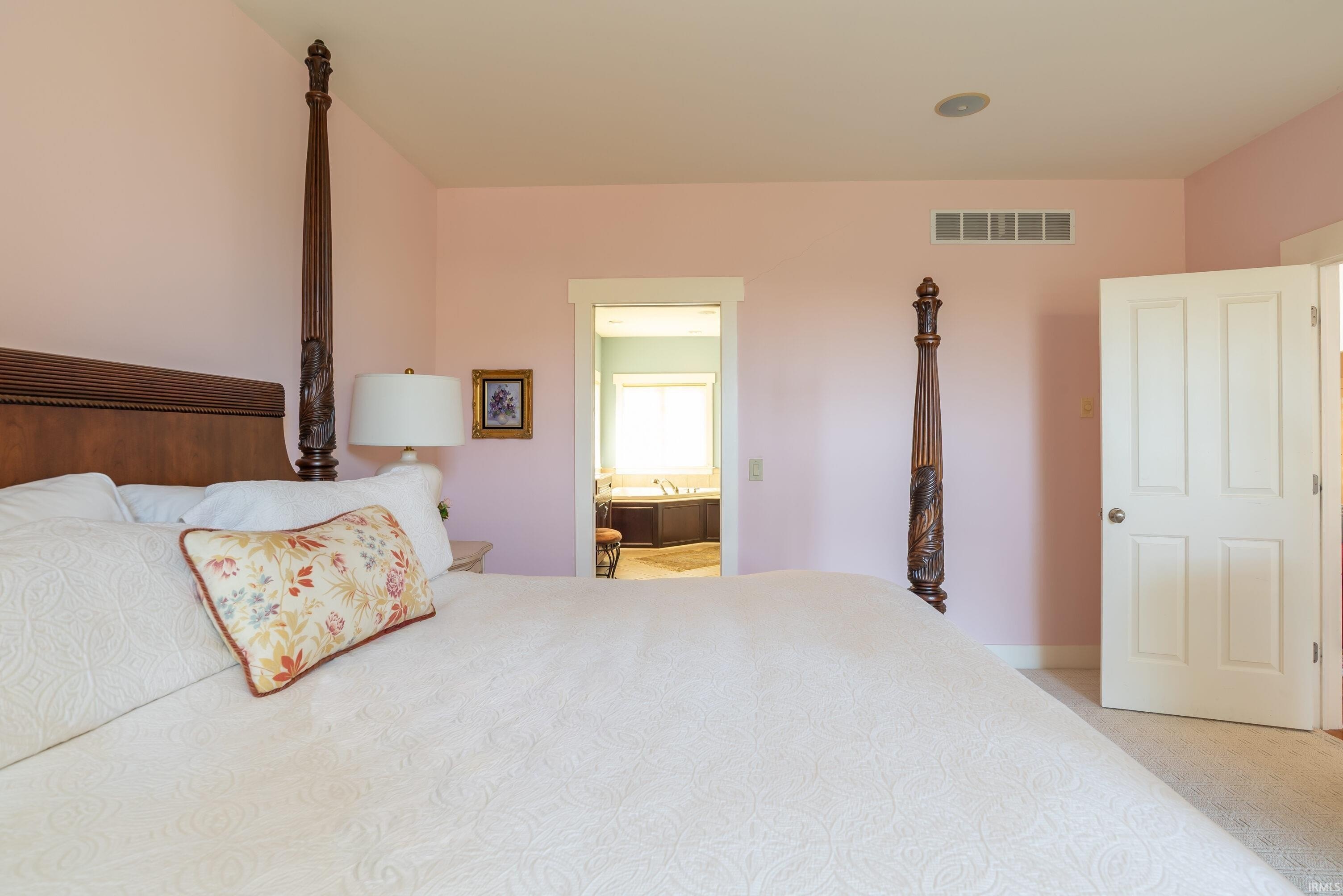 Single Family 4BR 4BA - 1917 N Cornerstone Way, Ellettsville, IN
