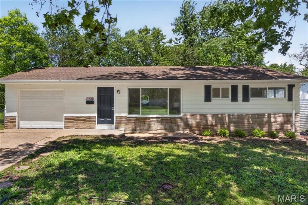 Single Family 3BR 1BA - 1621 Mowbry Lane, St Louis, MO