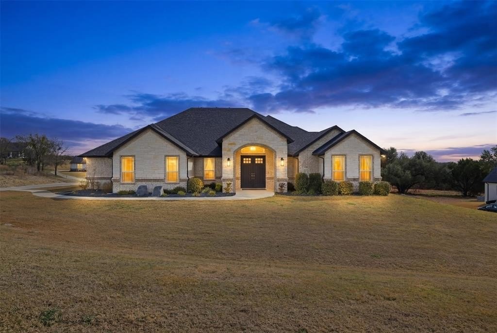 Single Family 4BR 3BA - 3036 Deer Court, Weatherford, TX