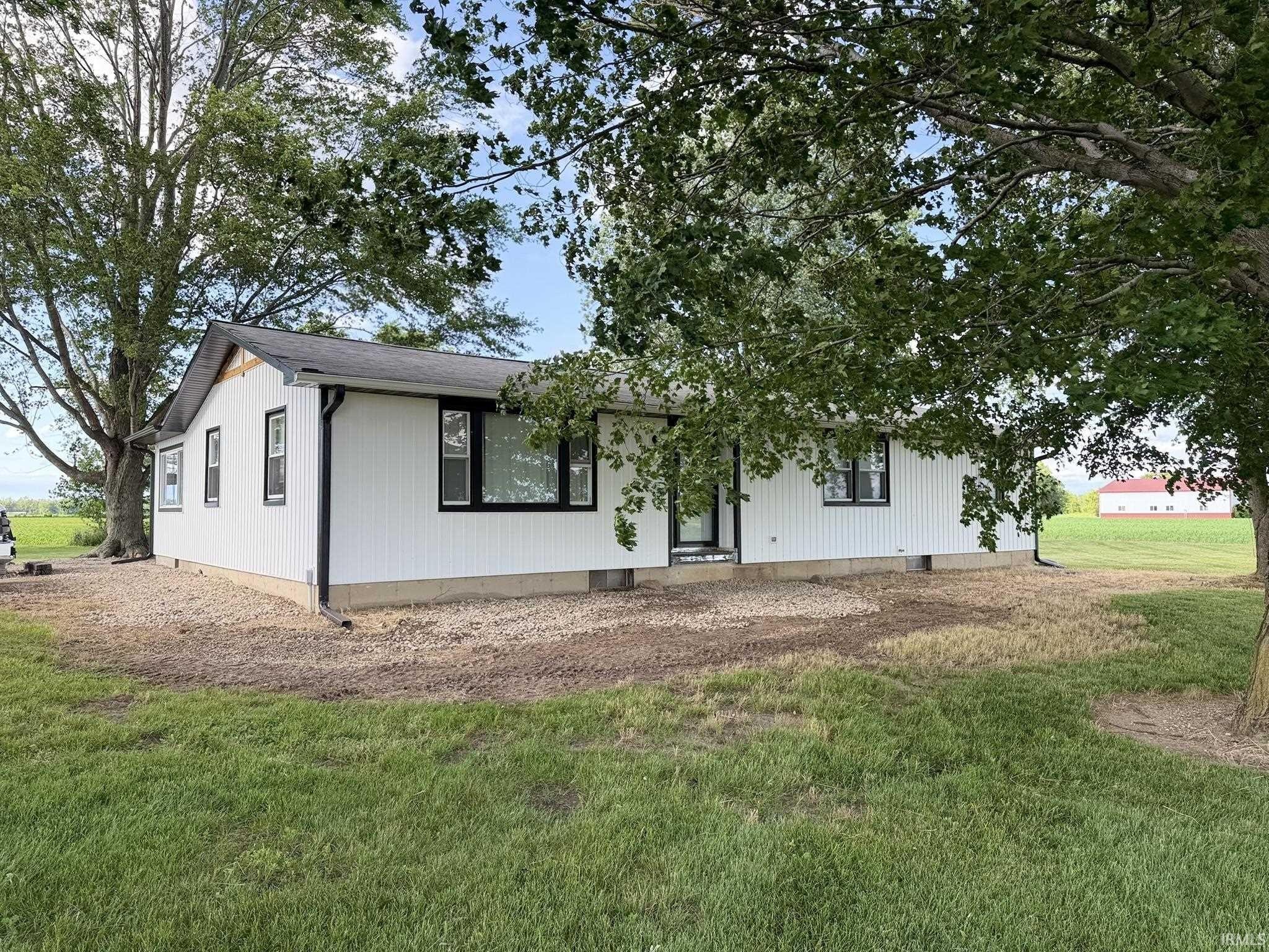 Single Family 3BR 2BA - 6740 E 700 N Road, Rochester, IN