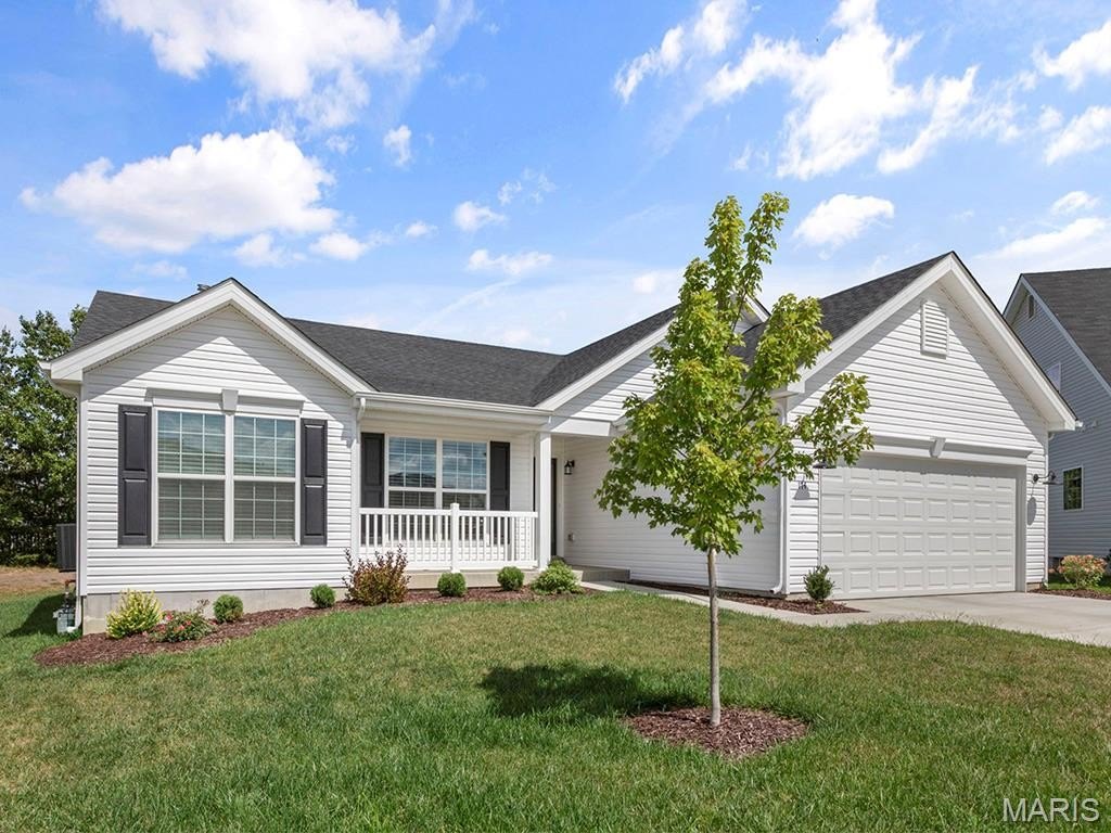 Single Family 3BR 2BA - 2 Hickory at Harvest Estates, O'Fallon, MO