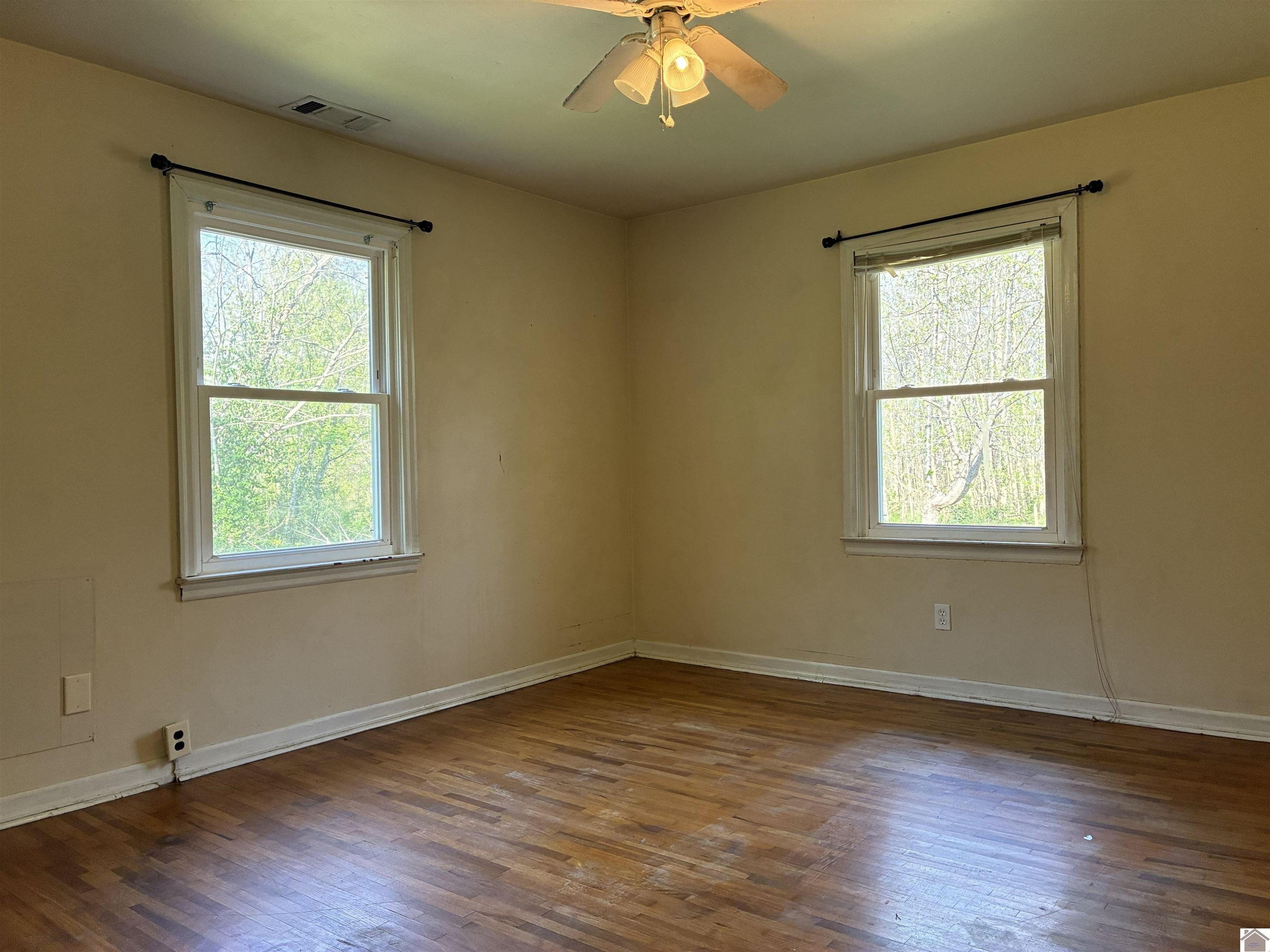 Single Family 3BR 1BA - 129 3rd Street, Almo, KY