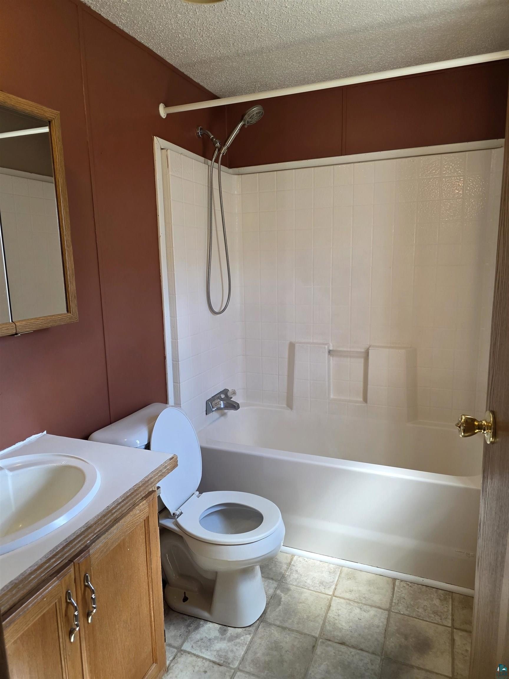 Manufactured Housing 3BR 2BA - 11 Holly Ln, Duluth, MN