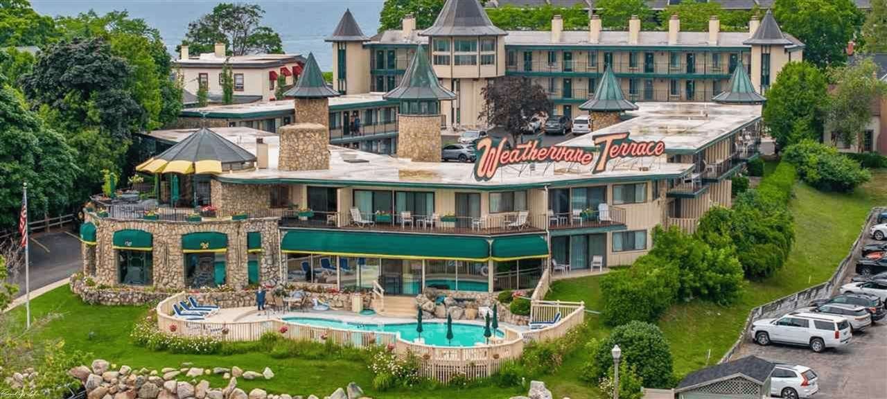 Single Family 1BR 1BA - 111 Pine River, Door #17, Charlevoix, MI