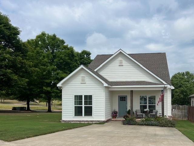 Single Family 3BR 2BA - 100 Summit Curve, Troy, AL
