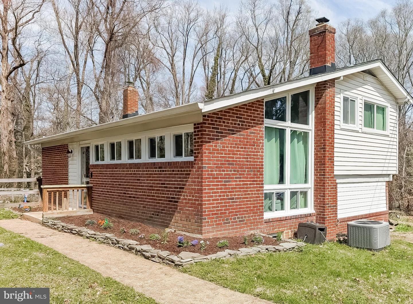 Single Family 4BR 2BA - 207 1ST ST, ANNAPOLIS, MD
