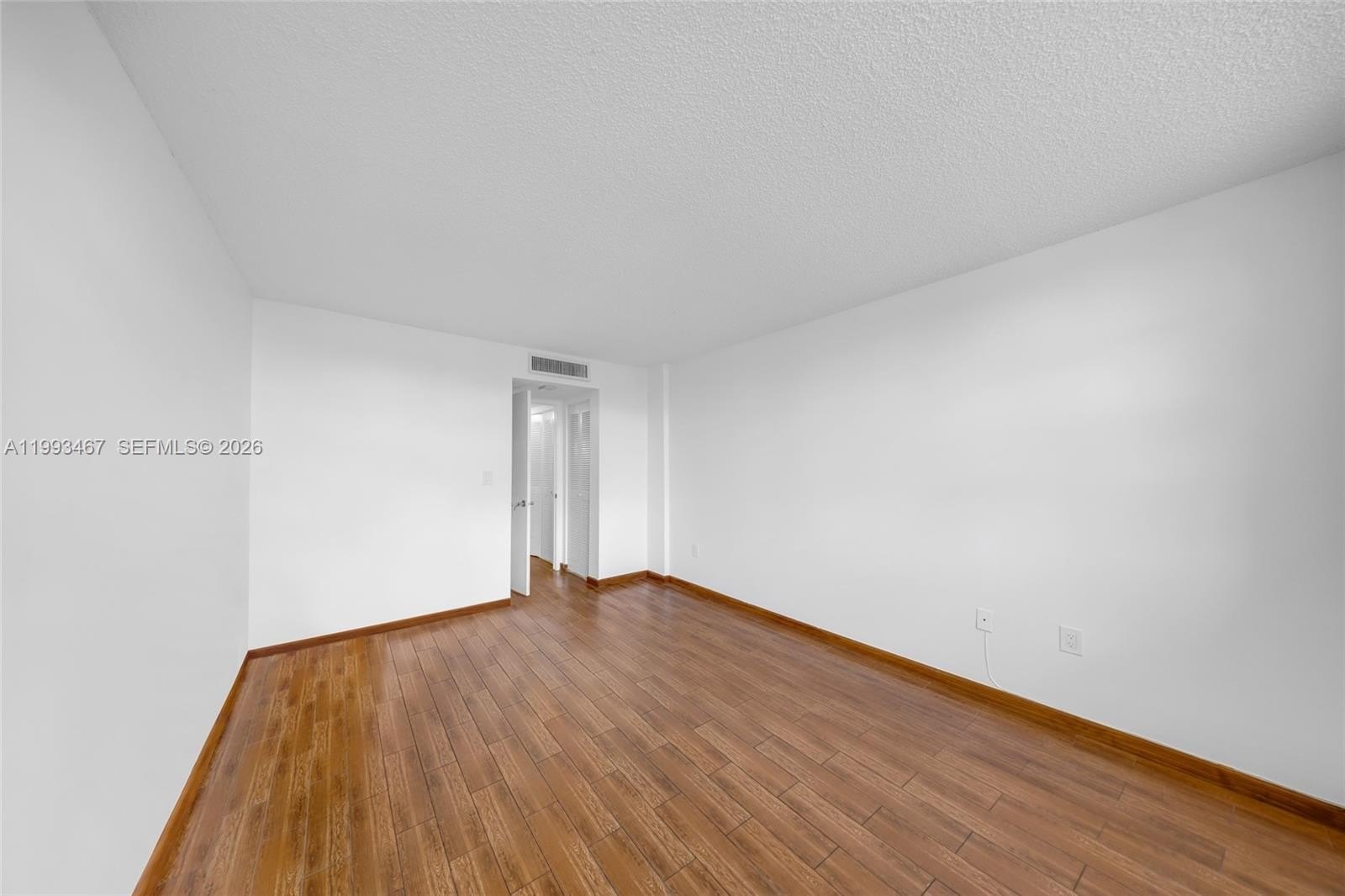 Condo 2BR 2BA - 2841 NE 163rd St, North Miami Beach, FL