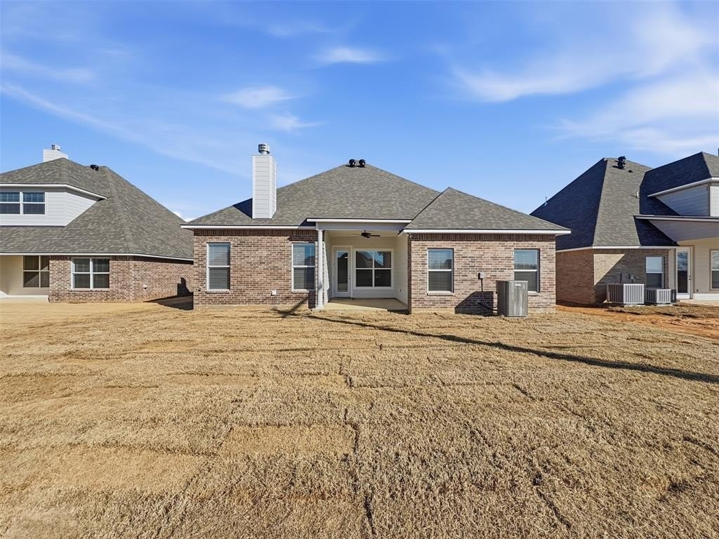 Single Family 4BR 2BA - 332 Prien Lake Loop, Bossier City, LA