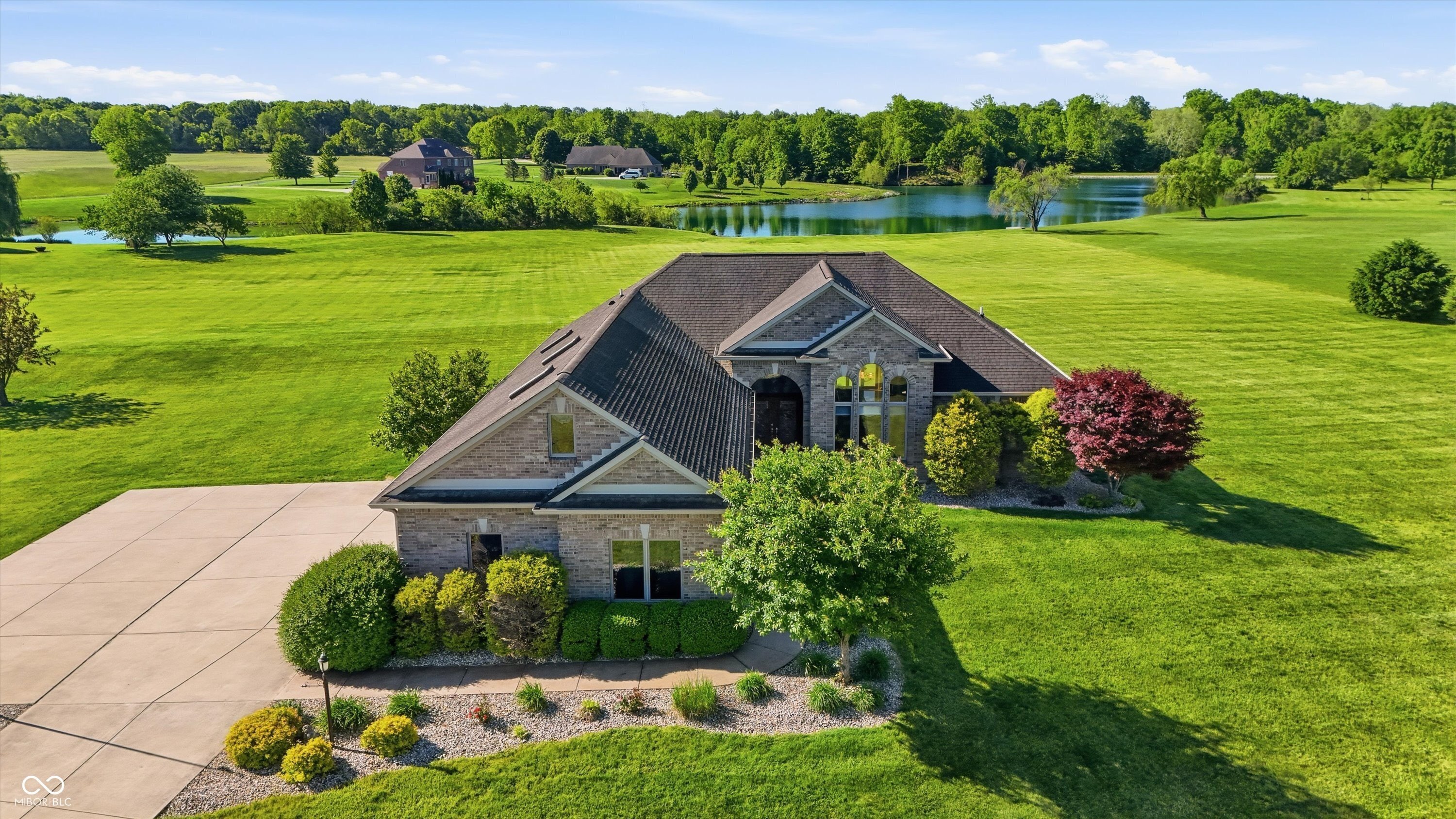 Single Family 5BR 3BA - 5991 W State Road 135, Trafalgar, IN