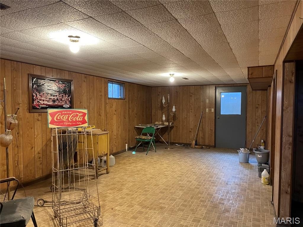 Single Family 5BR 2BA - 414 Wayne 312, Patterson, MO