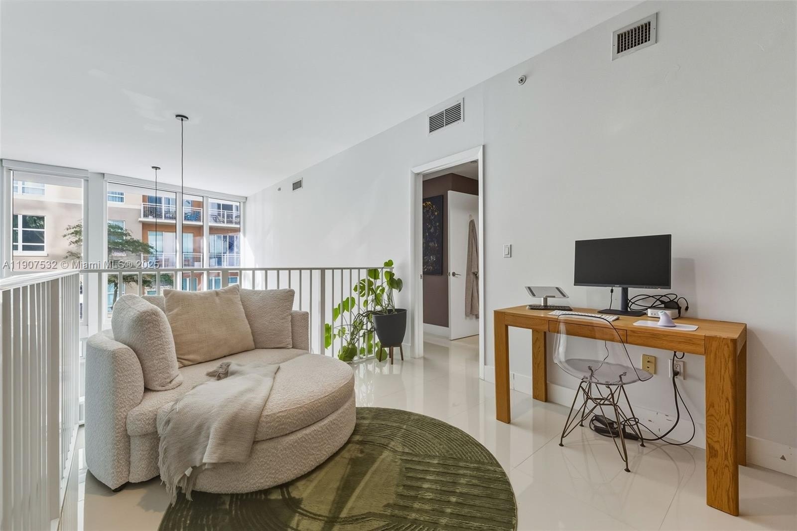 Condo 2BR 2BA - 2020 N Bayshore, Miami, FL