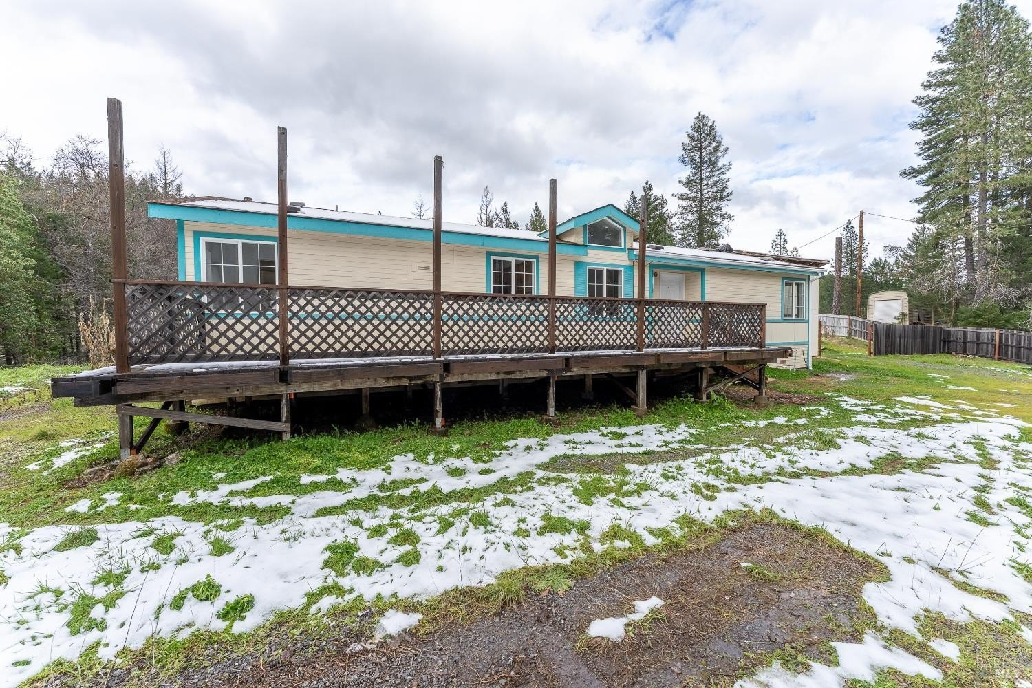 Manufactured Housing 3BR 2BA - 5751 Ridgewood Road, Willits, CA