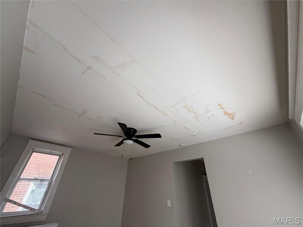 Single Family 4BR 2BA - 4650 Michigan Avenue, St Louis, MO