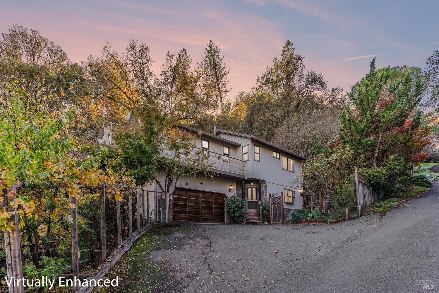 Single Family 3BR 3BA - 301 Toyon Road, Ukiah, CA