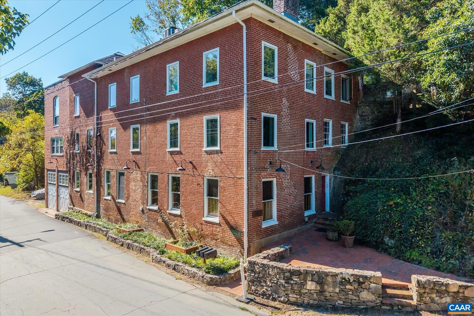 Condo 3BR 3BA - 1915 E MARKET ST, CHARLOTTESVILLE, VA