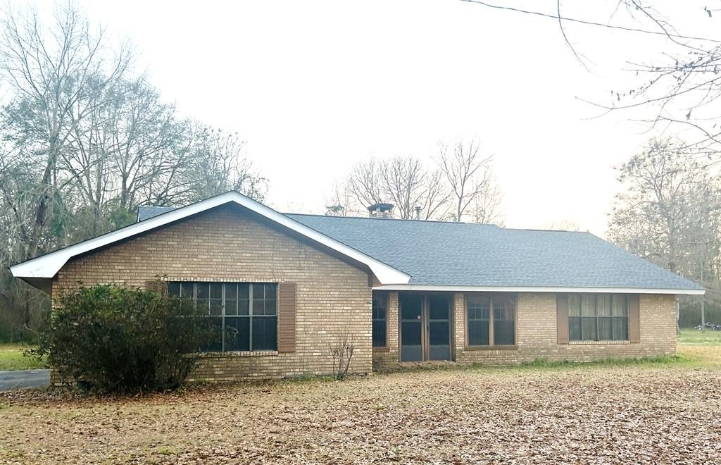 Single Family 3BR 2BA - 1349 Dyess Bridge Rd, Waynesboro, MS