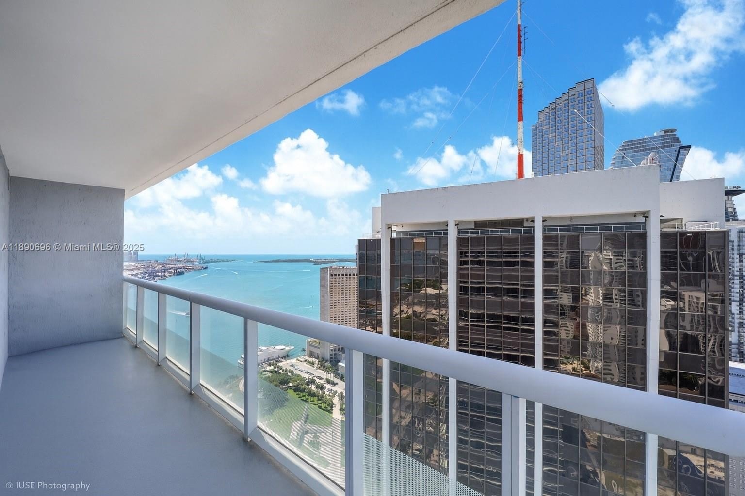 Condo 2BR 2BA - 50 Biscayne Blvd, Miami, FL