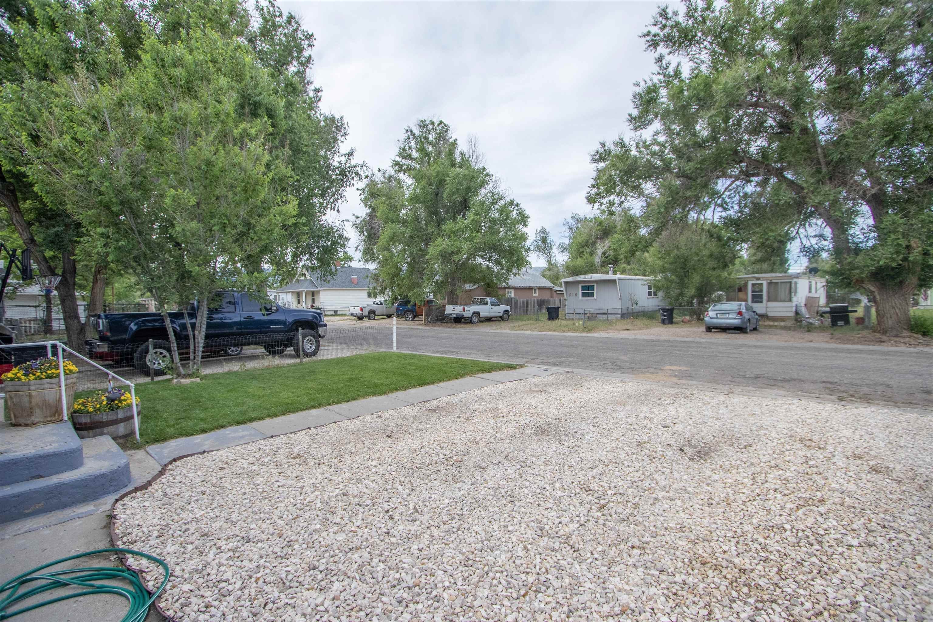 Single Family 2BR 1BA - 518 Wasatch Avenue, Mills, WY