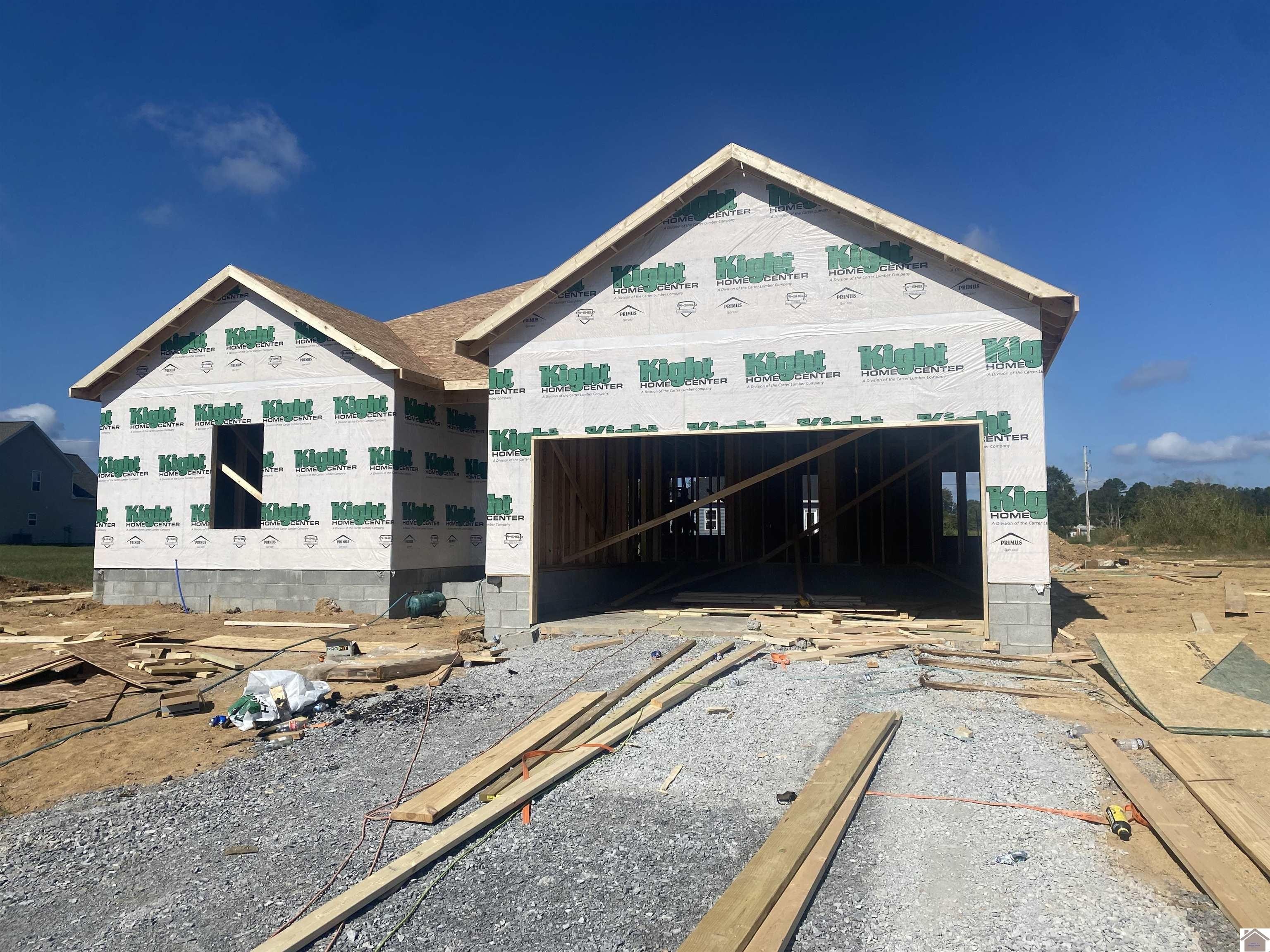 Single Family 3BR 2BA - 43 Fieldstone Circle, Cadiz, KY