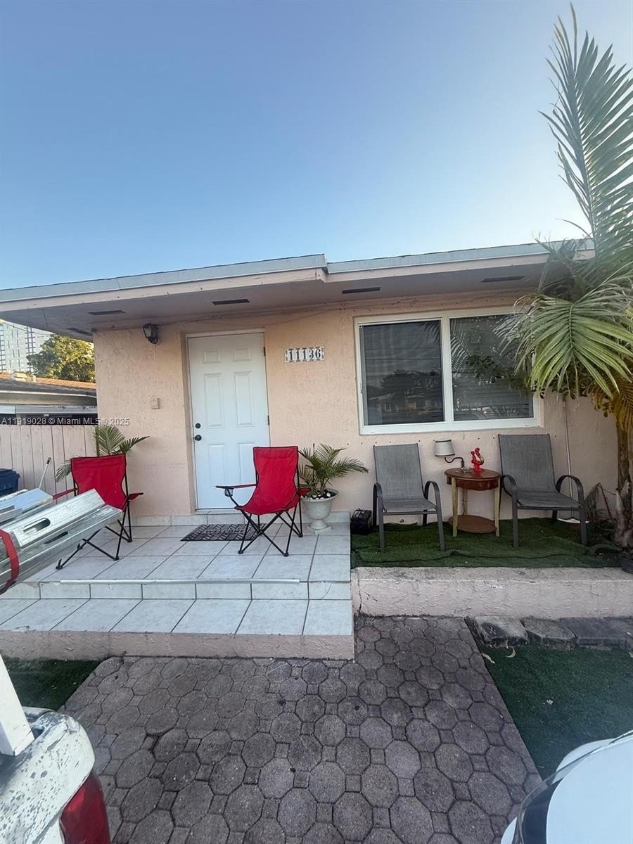 Duplex 4BR 2BA - 11136 SW 5th St, Sweetwater, FL
