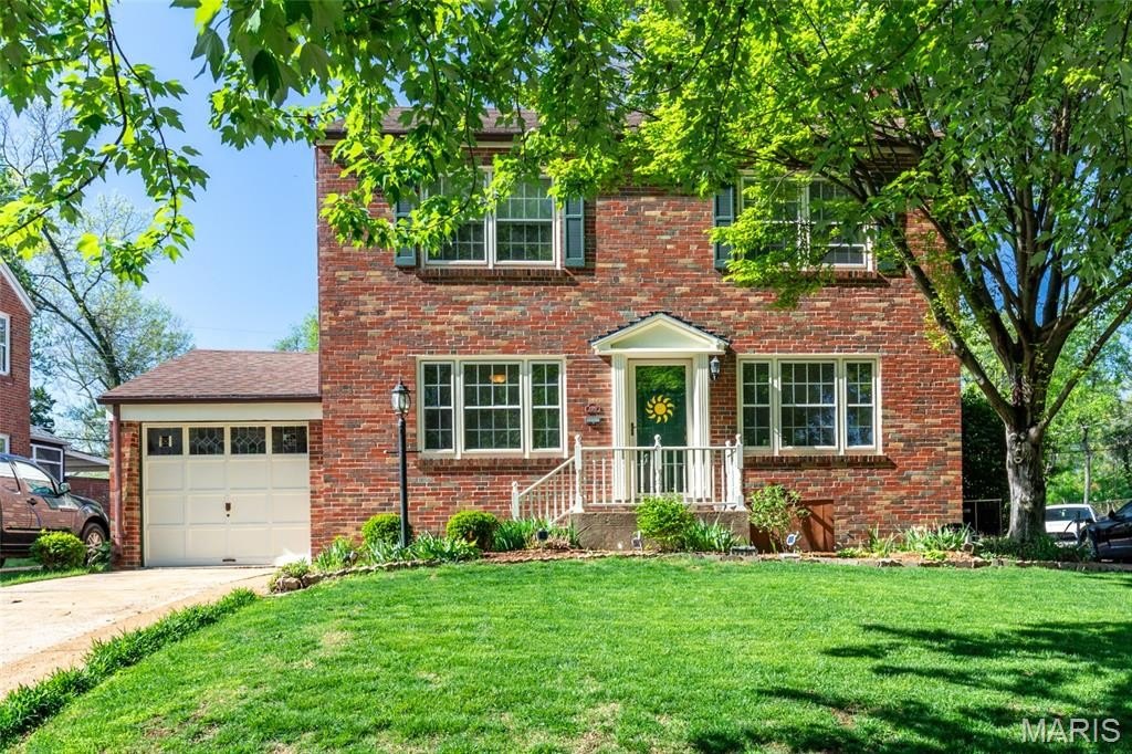 Single Family 3BR 2BA - 7370 Winchester Drive, Pasadena Hills, MO