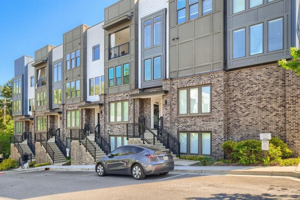 Condo 3BR 3BA - 1050 Stacks Avenue SE #1506, Atlanta, GA