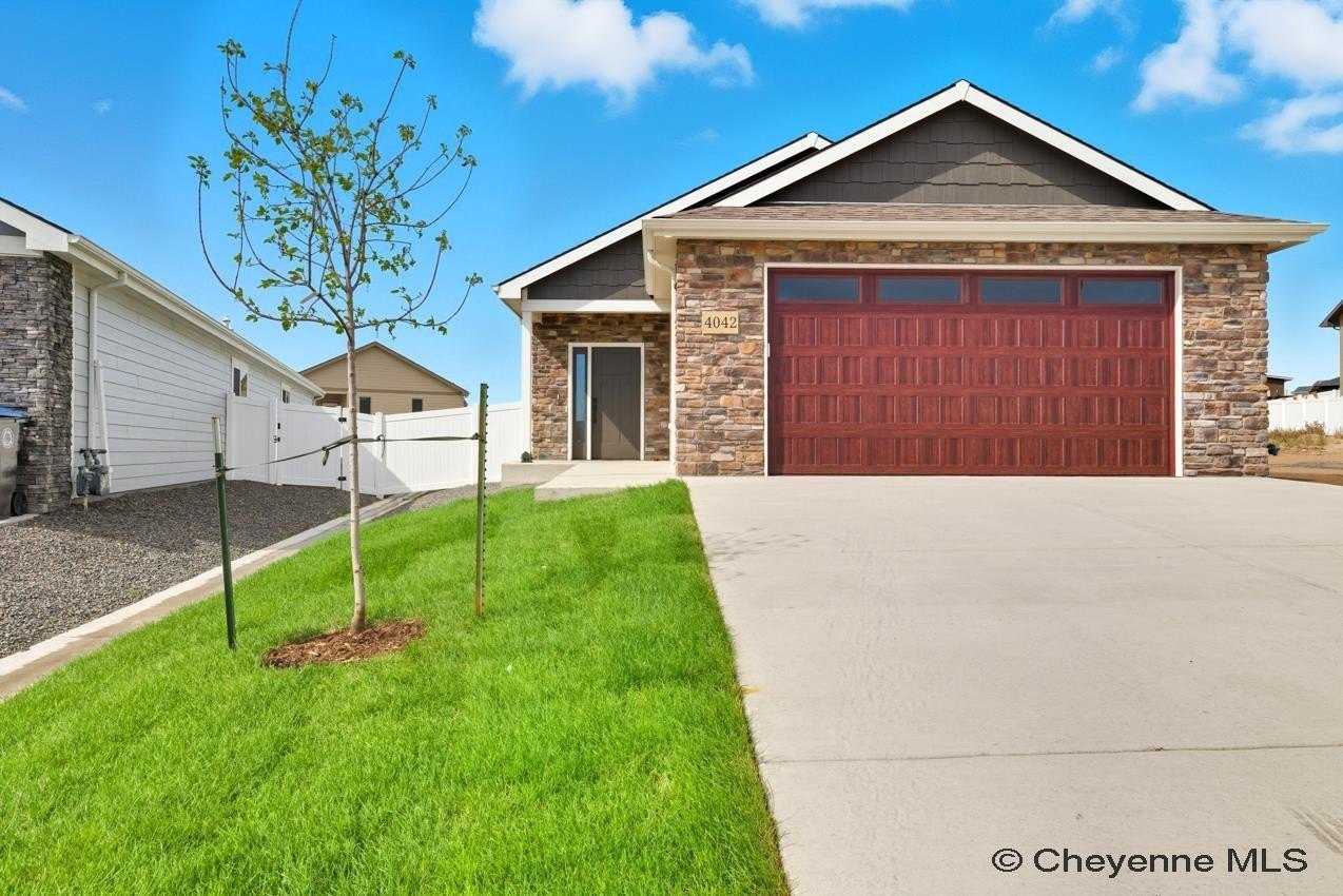 Single Family 3BR 2BA - 7849 WILDERNESS TRL, Cheyenne, WY