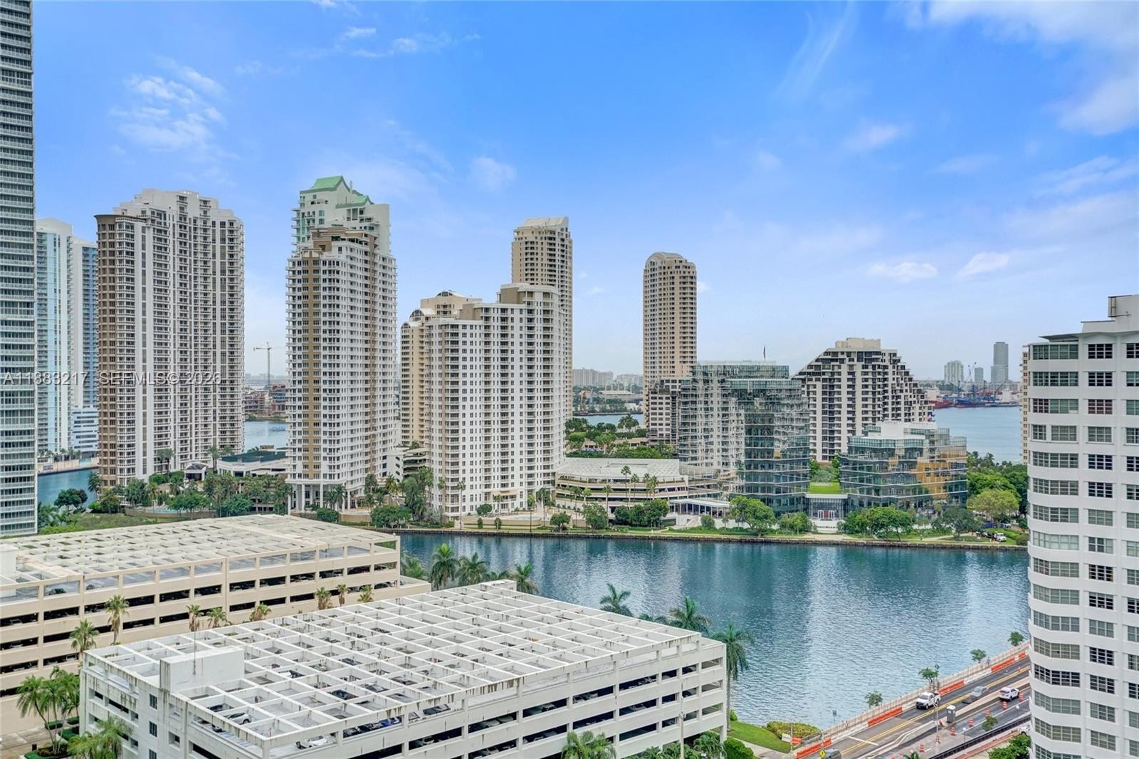 Condo 2BR 2BA - 950 Brickell Bay Dr, Miami, FL