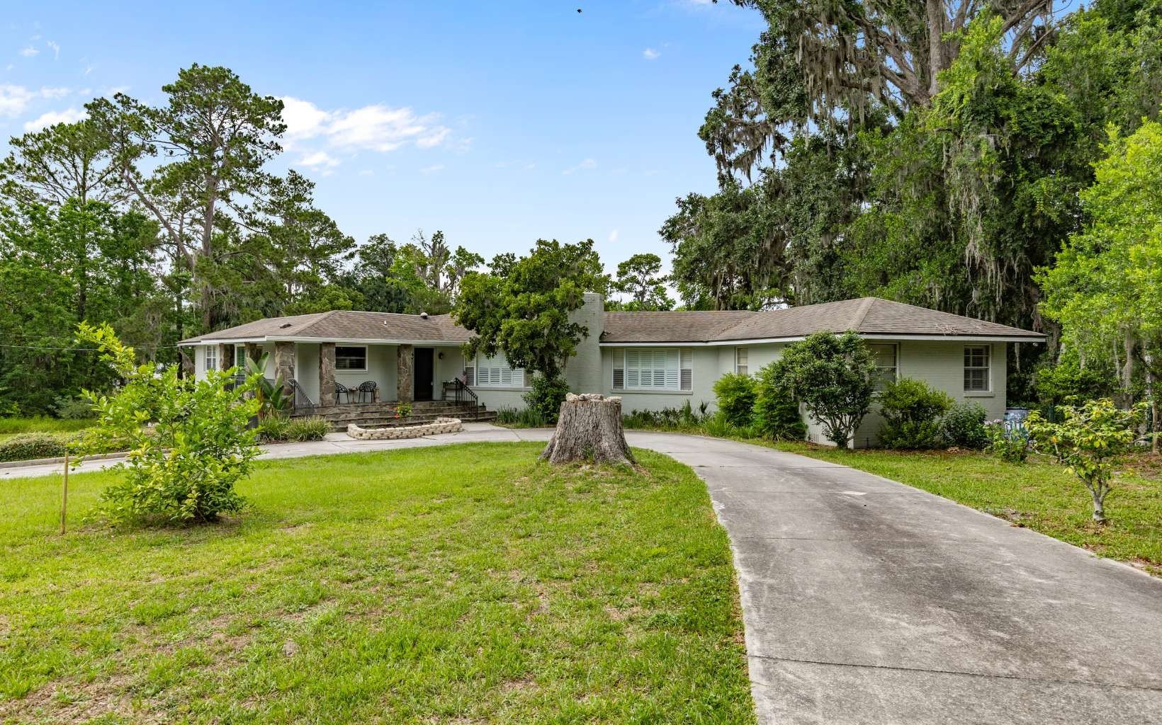 Single Family 4BR 5BA - 449 SW MONTGOMERY DRIVE, LAKE CITY, FL