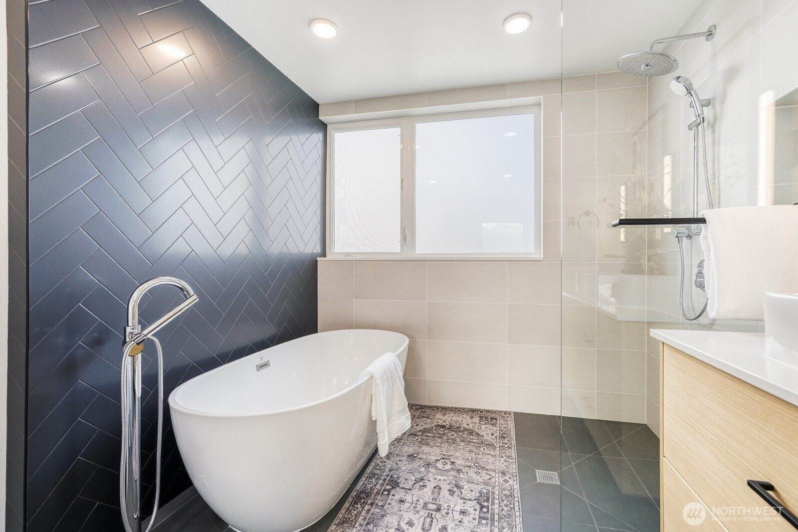 Other 4BR 3BA - 517 Howe Street, Seattle, WA
