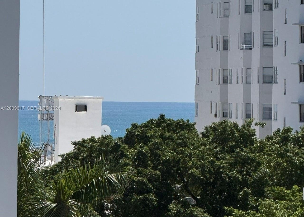 Condo 2BR 2BA - 1775 Washington Ave, Miami Beach, FL