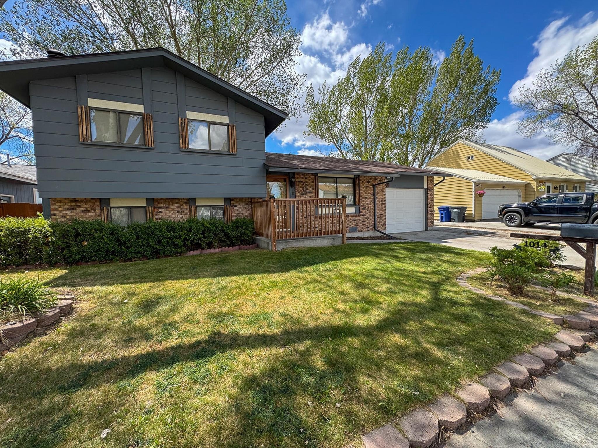 Single Family 3BR 2BA - 1014 Pinecrest, Riverton, WY